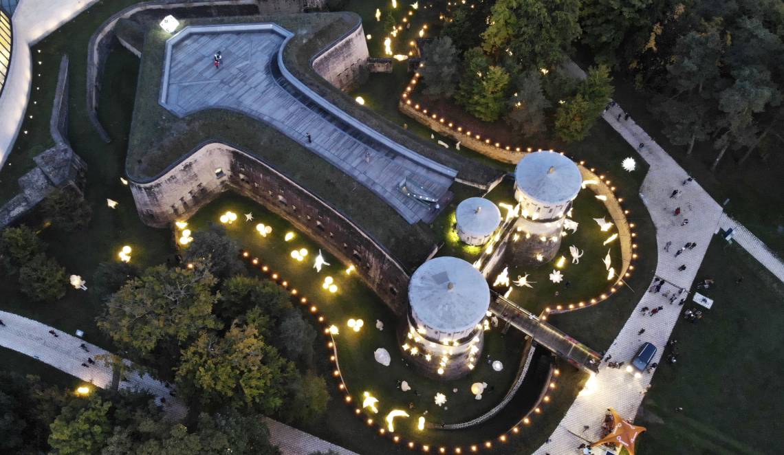 Bird's eye view of the Musée Dräi Eechelen