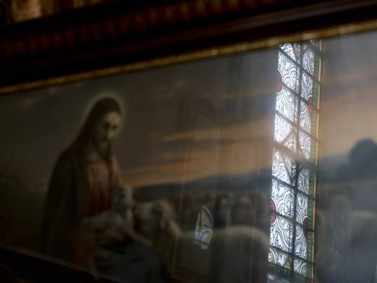 Reflet sur un tableau sous verre  